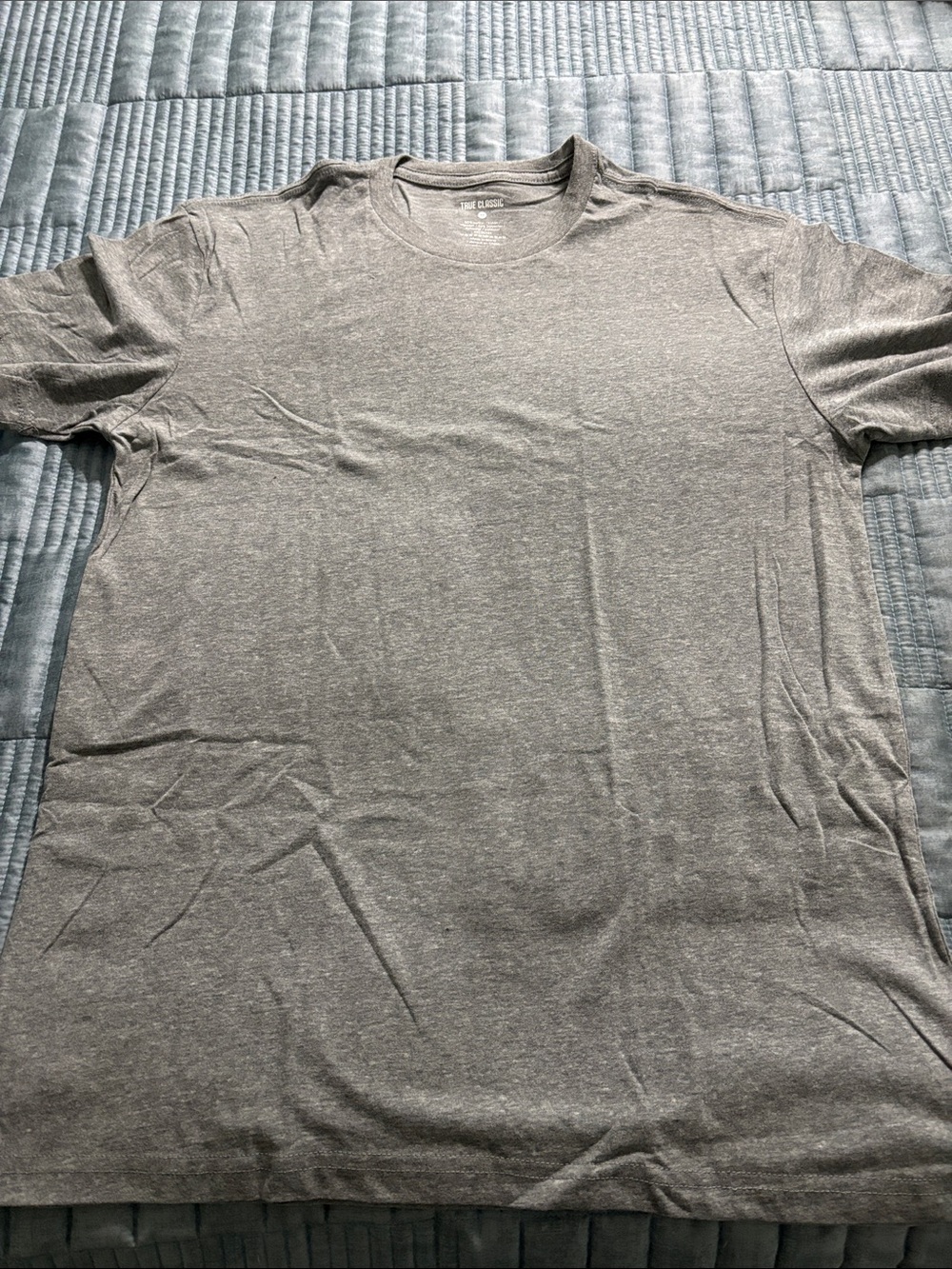 NWOT True Classic Men’s Short Sleeve Crew Neck Tee